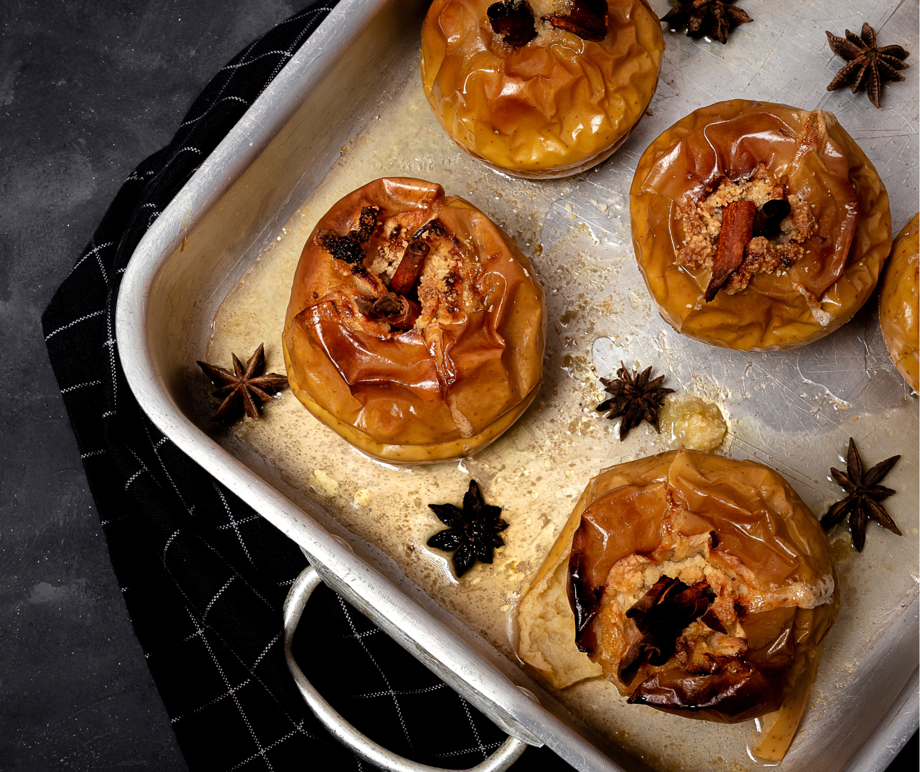 Manzanas asadas para la sobremesa de reyes